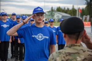 Молодые петербуржцы пройдут 